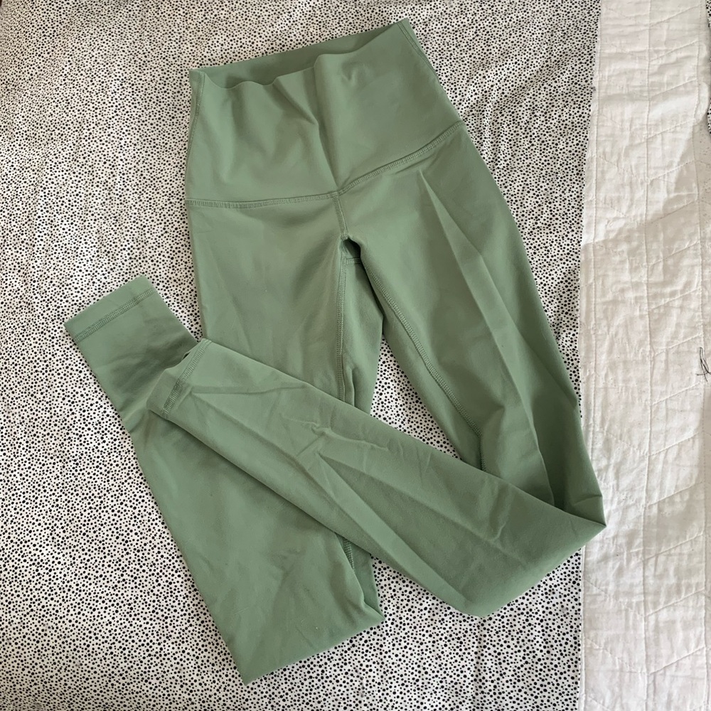 Green high waisted lulu lemon leggings